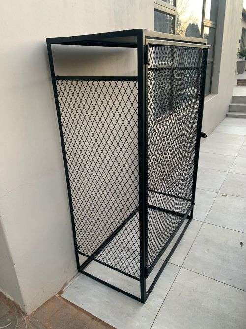 Other Braai & Outdoor Cooking Cage Master Double 48kg Gas Cage for